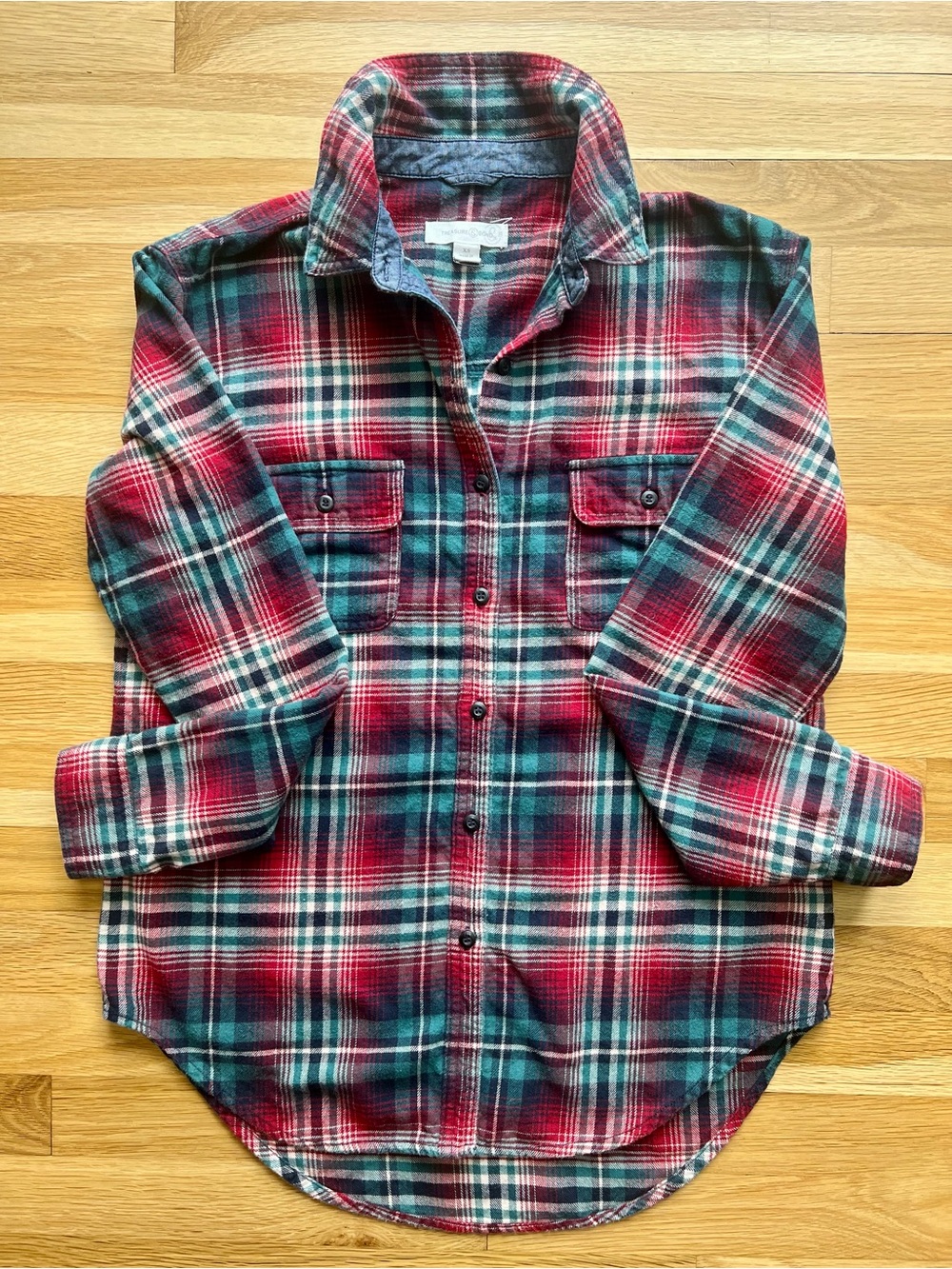 Treasure & Bond Red and Green Plaid Button-Front Flannel Shirt